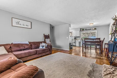 720 N 3rd Street Central Point OR 97502