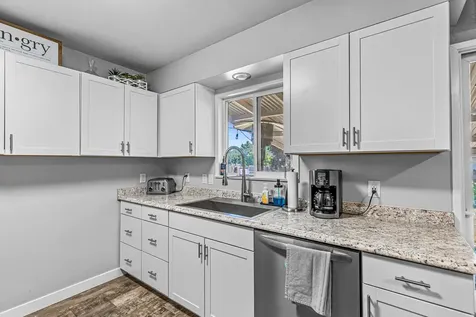 720 N 3rd Street Central Point OR 97502