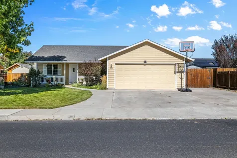 955 NE Mahogany Street Prineville OR 97754