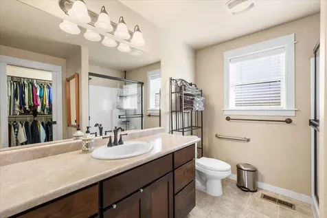 1703 Pearl Eye Lane Medford OR 97504