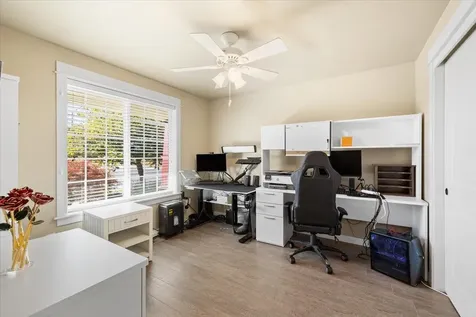 1703 Pearl Eye Lane Medford OR 97504