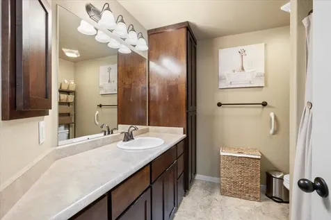1703 Pearl Eye Lane Medford OR 97504