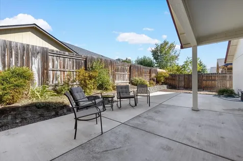 1703 Pearl Eye Lane Medford OR 97504