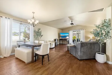1703 Pearl Eye Lane Medford OR 97504