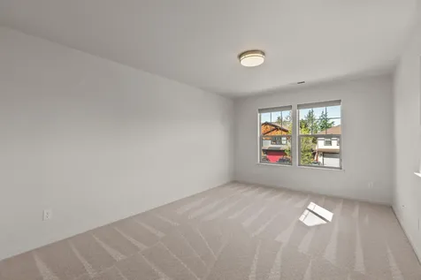 21183 Clairaway Avenue Bend OR 97702