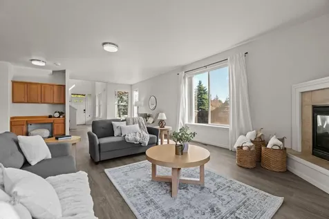21183 Clairaway Avenue Bend OR 97702