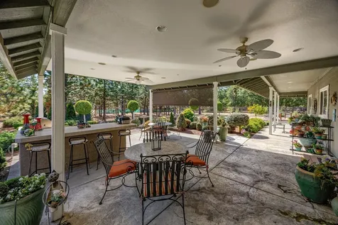 385 Kaneeta Lane Grants Pass OR 97526