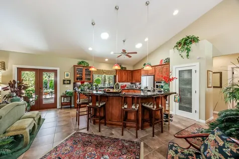 385 Kaneeta Lane Grants Pass OR 97526