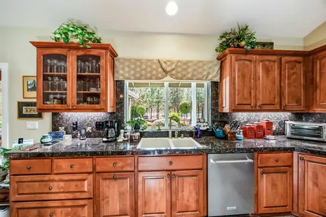 385 Kaneeta Lane Grants Pass OR 97526