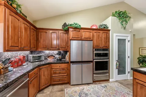 385 Kaneeta Lane Grants Pass OR 97526