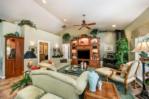 385 Kaneeta Lane Grants Pass OR 97526
