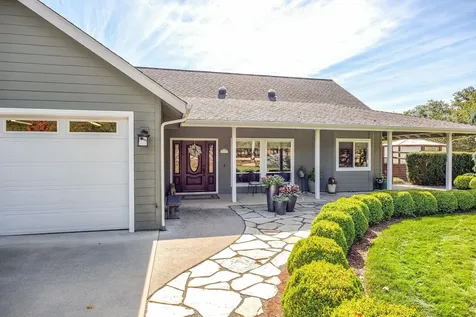 385 Kaneeta Lane Grants Pass OR 97526