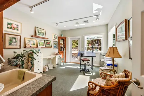 385 Kaneeta Lane Grants Pass OR 97526