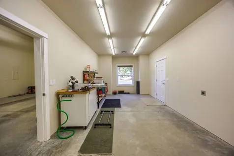 385 Kaneeta Lane Grants Pass OR 97526