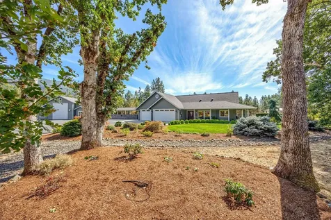 385 Kaneeta Lane Grants Pass OR 97526