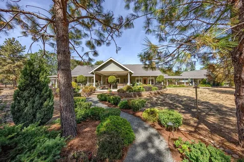 385 Kaneeta Lane Grants Pass OR 97526