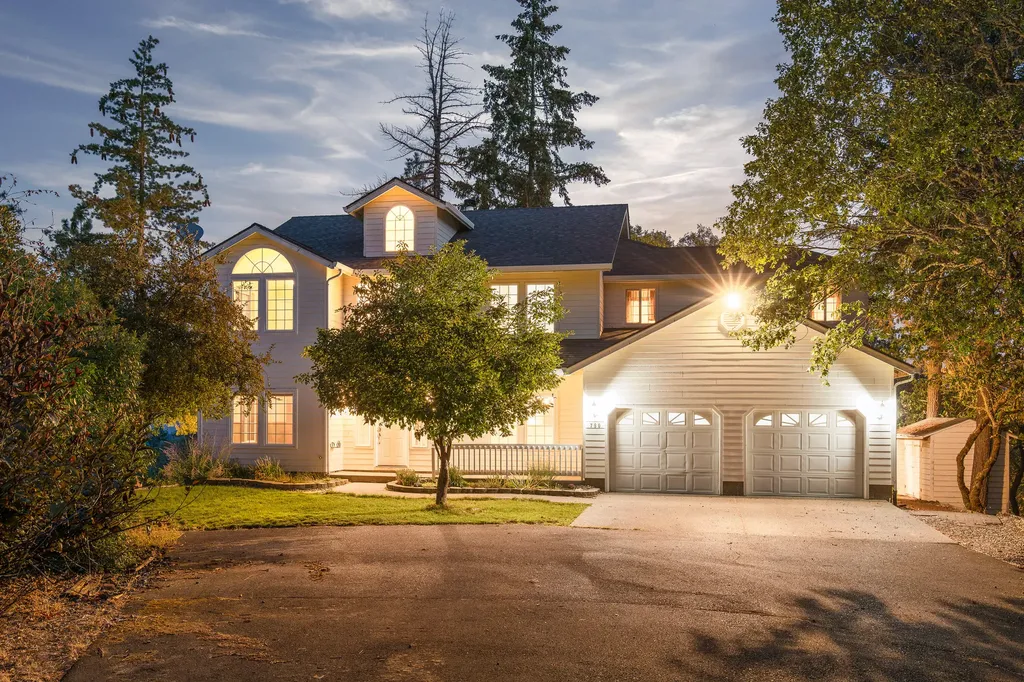 780 S Espey Road Grants Pass OR 97527
