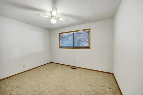 3090 Waterford Court Medford OR 97504