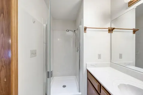 3090 Waterford Court Medford OR 97504
