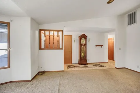3090 Waterford Court Medford OR 97504