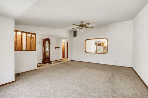 3090 Waterford Court Medford OR 97504