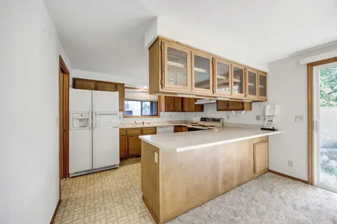 3090 Waterford Court Medford OR 97504