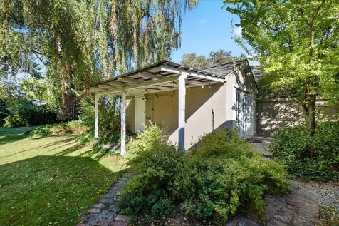 18 Highland Drive Medford OR 97504