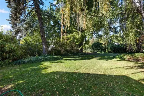 18 Highland Drive Medford OR 97504