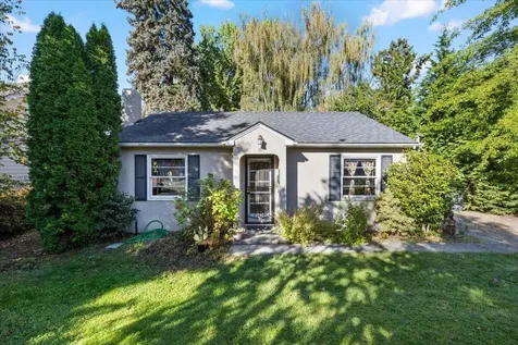 18 Highland Drive Medford OR 97504