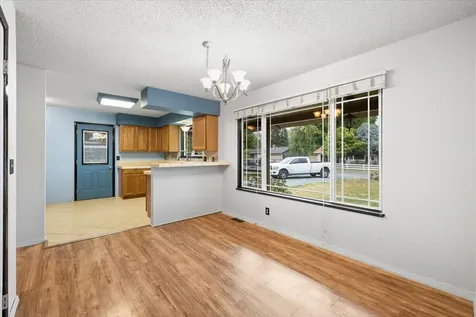 230 Glen Drive Grants Pass OR 97526