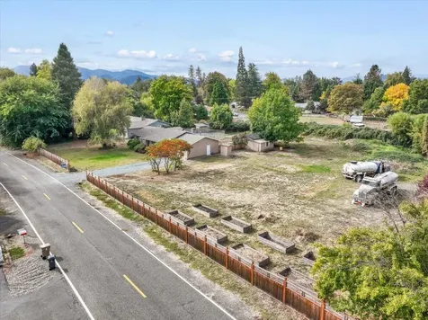 230 Glen Drive Grants Pass OR 97526