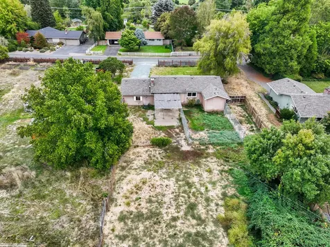 230 Glen Drive Grants Pass OR 97526