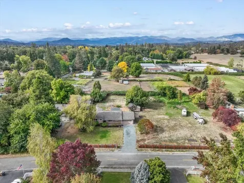 230 Glen Drive Grants Pass OR 97526