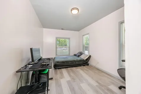 1016 W 2nd Street Medford OR 97501