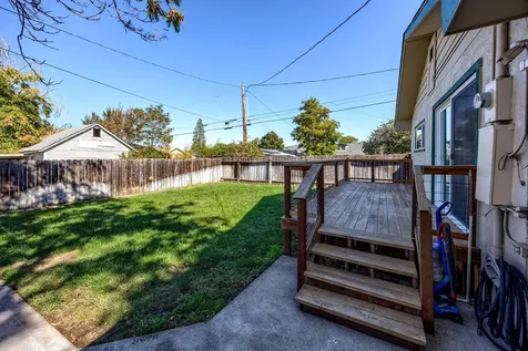 1016 W 2nd Street Medford OR 97501