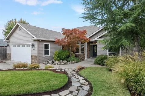 1691 Thrasher Lane Medford OR 97504