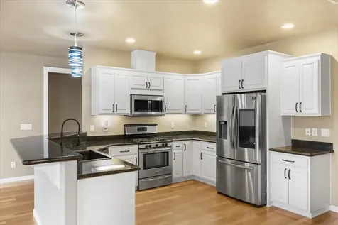 1691 Thrasher Lane Medford OR 97504