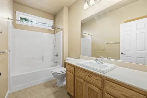 1691 Thrasher Lane Medford OR 97504