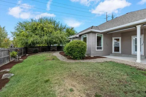 1691 Thrasher Lane Medford OR 97504