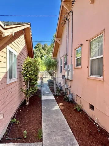 145-149 Helman Street Ashland OR 97520