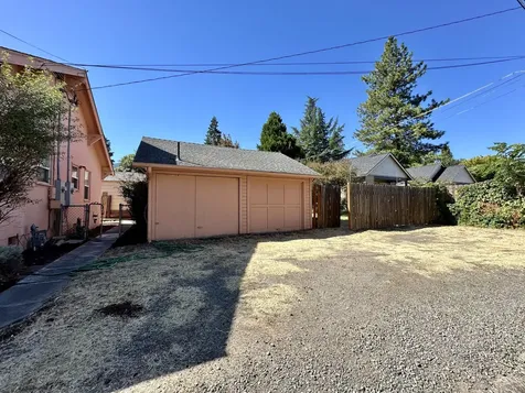 145-149 Helman Street Ashland OR 97520