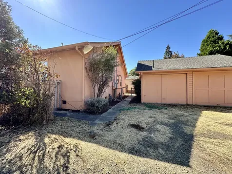 145-149 Helman Street Ashland OR 97520