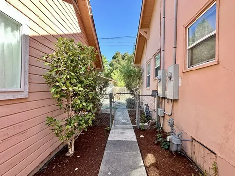 145-149 Helman Street Ashland OR 97520
