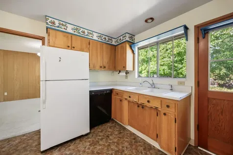 645 Ashland Street Ashland OR 97520