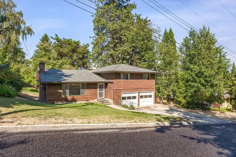 645 Ashland Street Ashland OR 97520