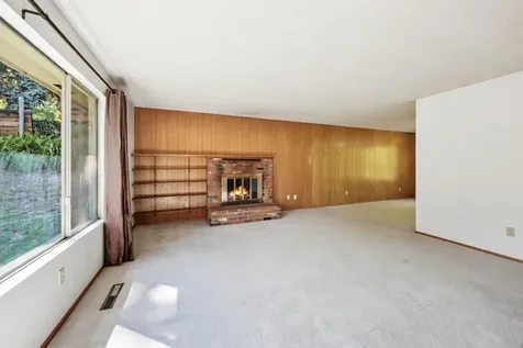 645 Ashland Street Ashland OR 97520