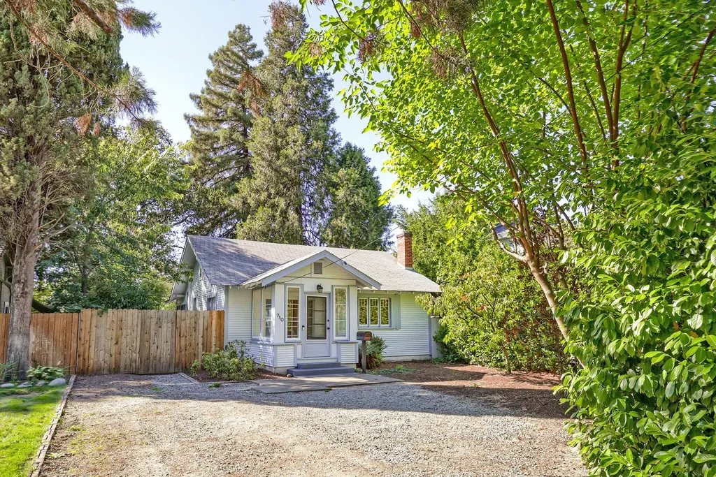 710 S Oakdale Avenue Medford OR 97501