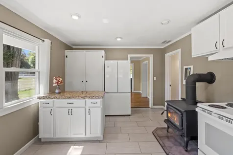 135 Foots Creek Road Gold Hill OR 97525