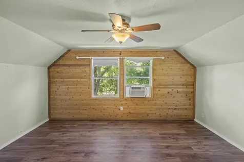 135 Foots Creek Road Gold Hill OR 97525