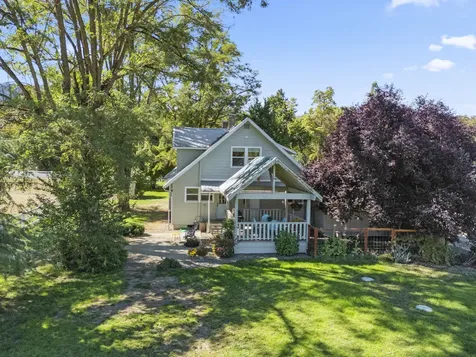 135 Foots Creek Road Gold Hill OR 97525